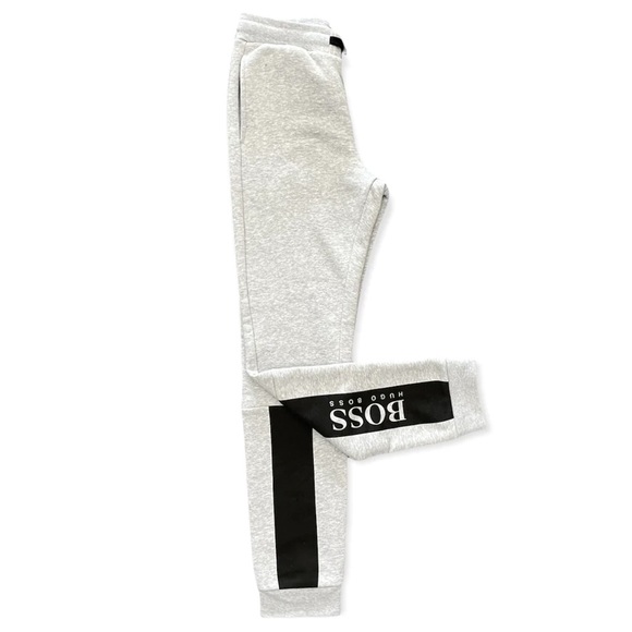 🆕 HUGO BOSS Boys Classic Sweatpants With Logo🆕 - Picture 3 of 10